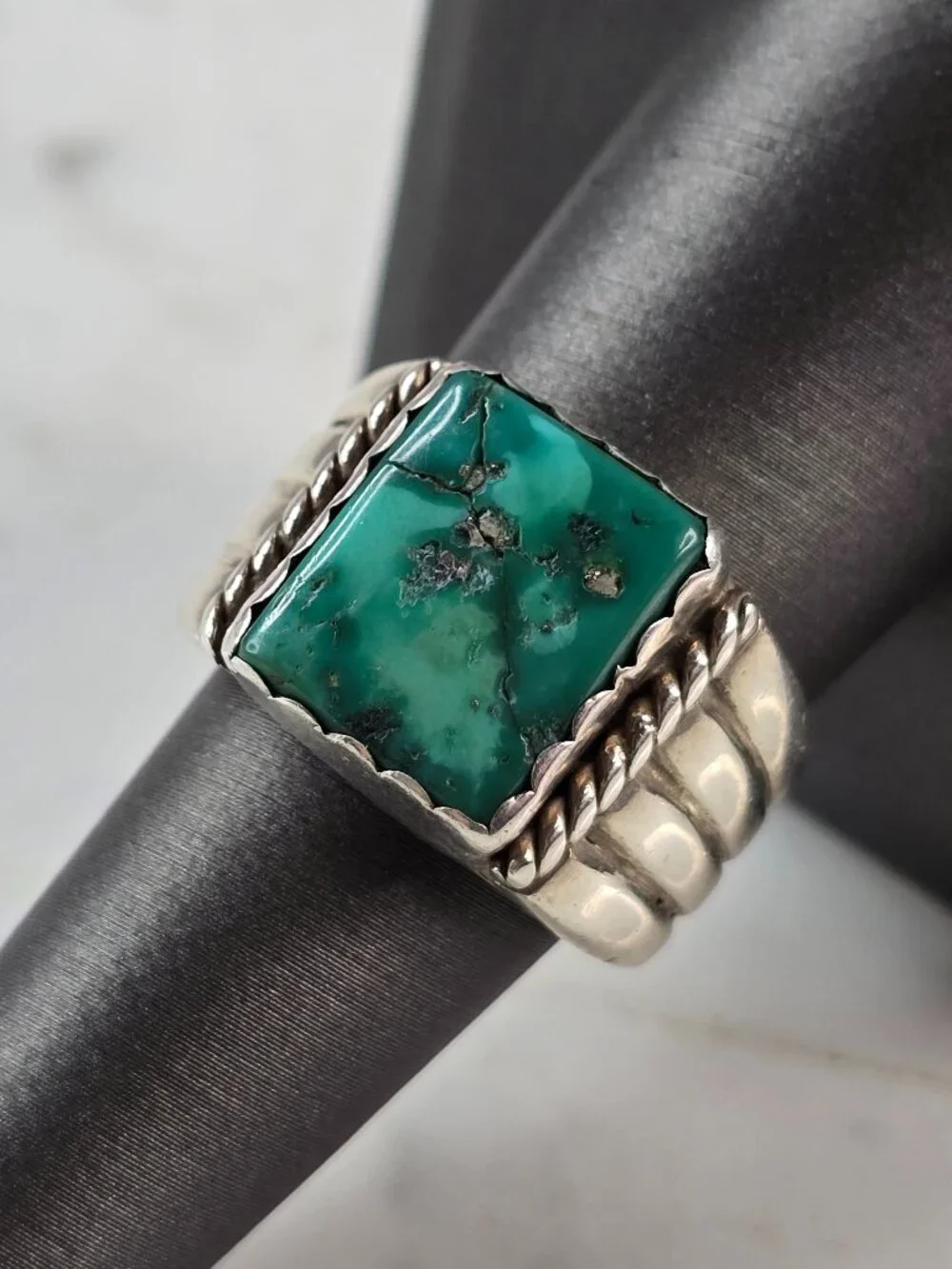 Mens Vintage Estate Sterling Silver Southwestern Turquoise Ring 12.4g E610